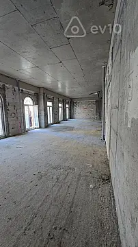 Satılır mənzil 145 m²