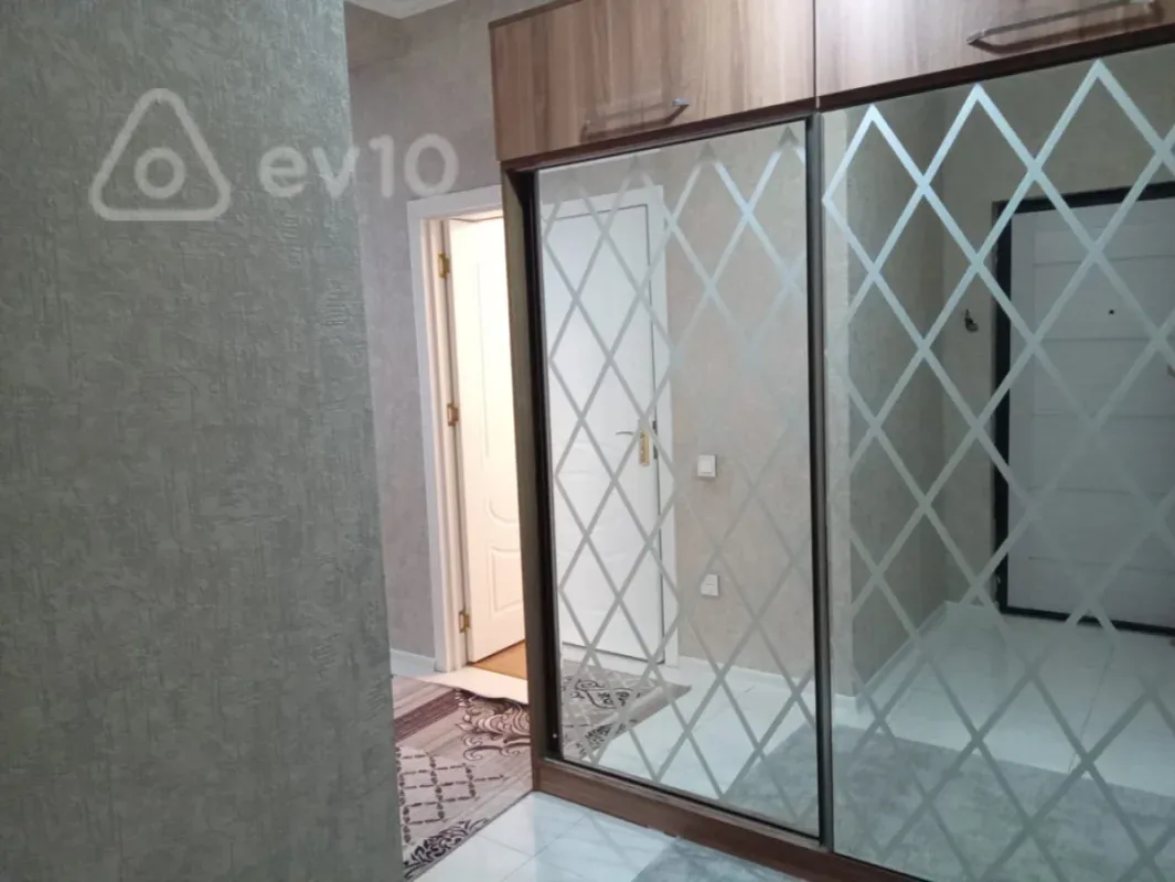 Kirayə verilir 3 otaqlı yeni tikili 103 m²