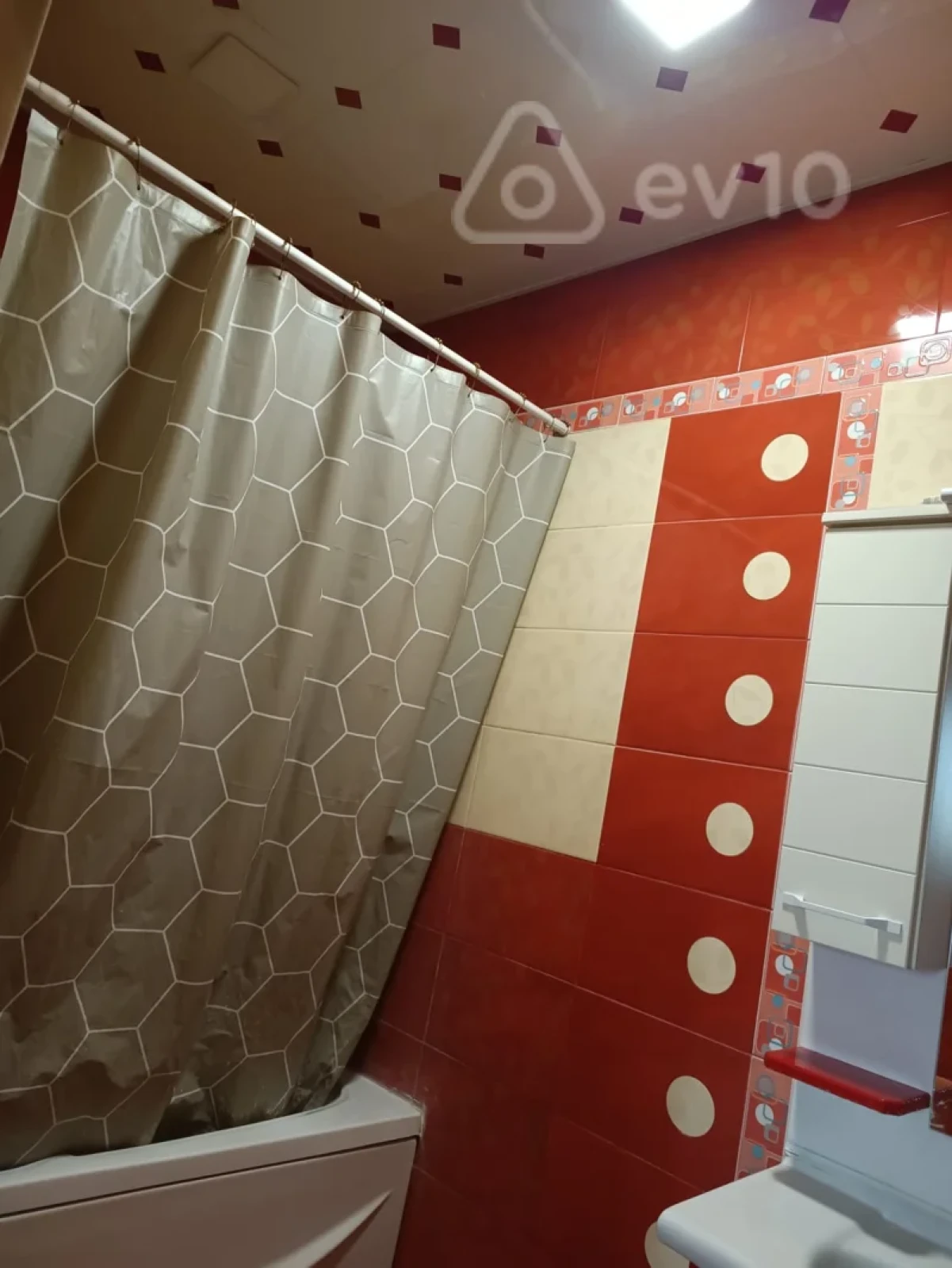 Kirayə verilir 3 otaqlı yeni tikili 100 m²