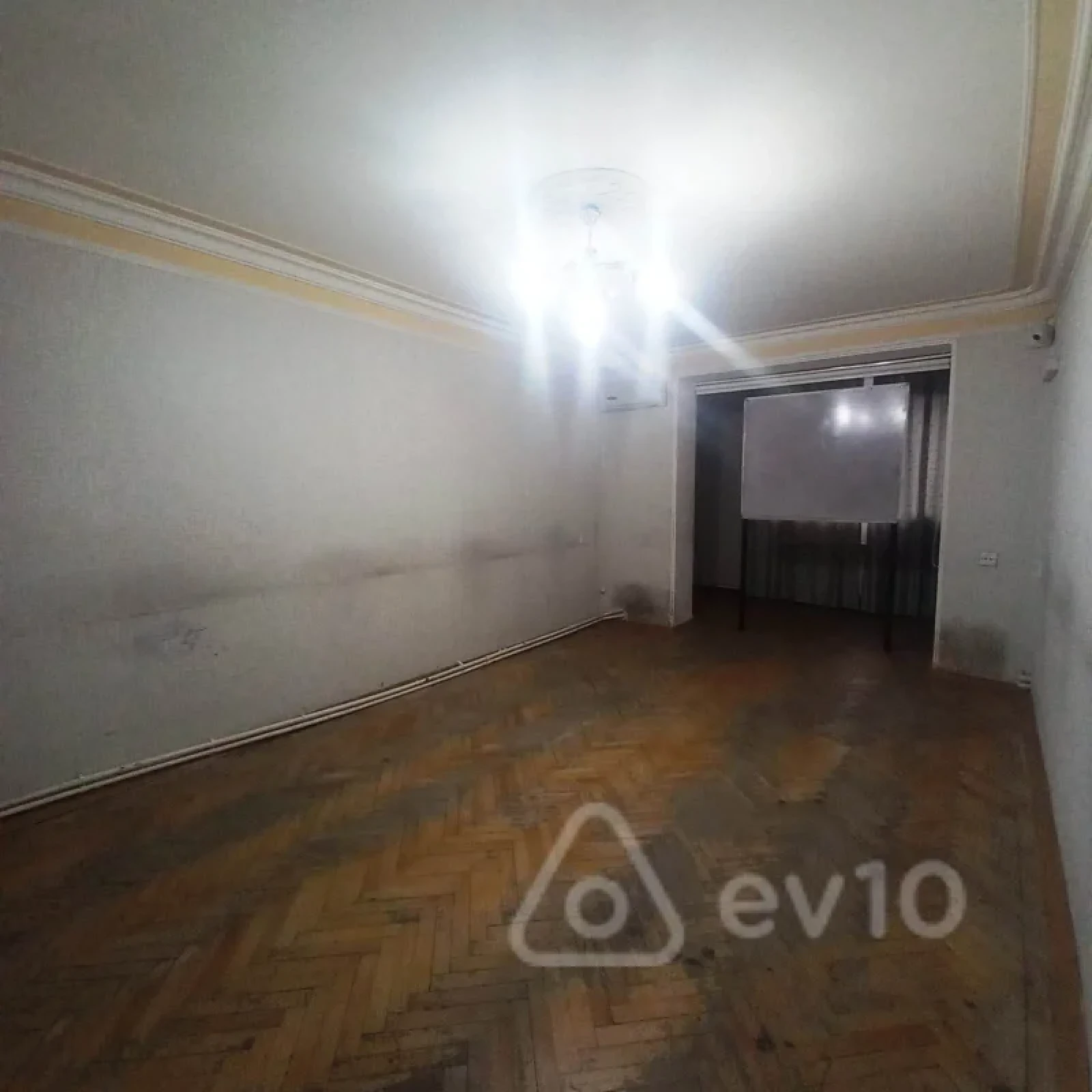 Kirayə verilir 3 otaqlı ofis 70 m²