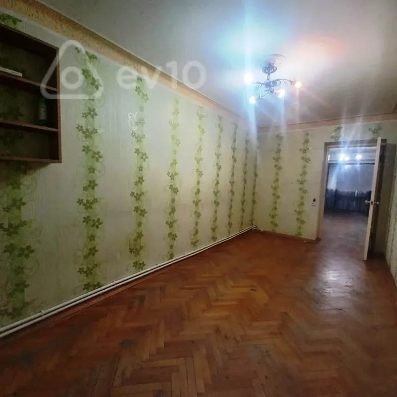 Kirayə verilir 3 otaqlı ofis 70 m²