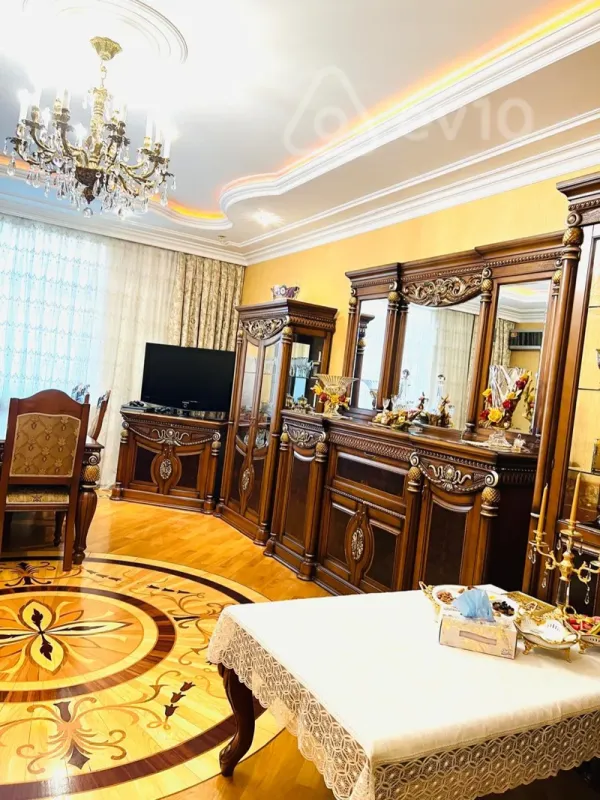 Satılır 4 otaqlı yeni tikili 153 m²