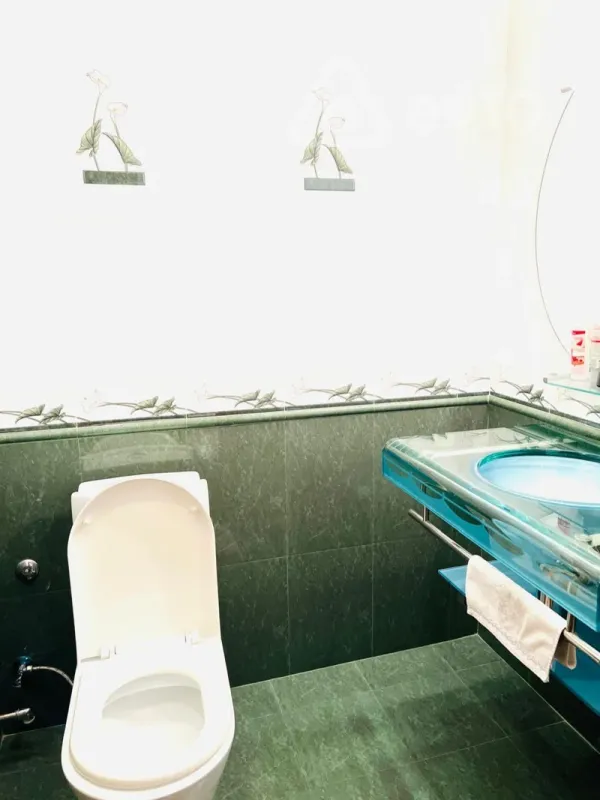 Satılır 4 otaqlı yeni tikili 153 m²