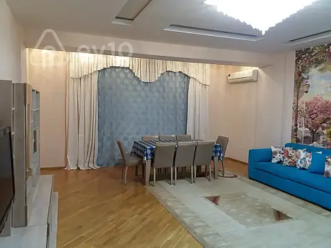 Kirayə verilir 3 otaqlı yeni tikili 100 m²