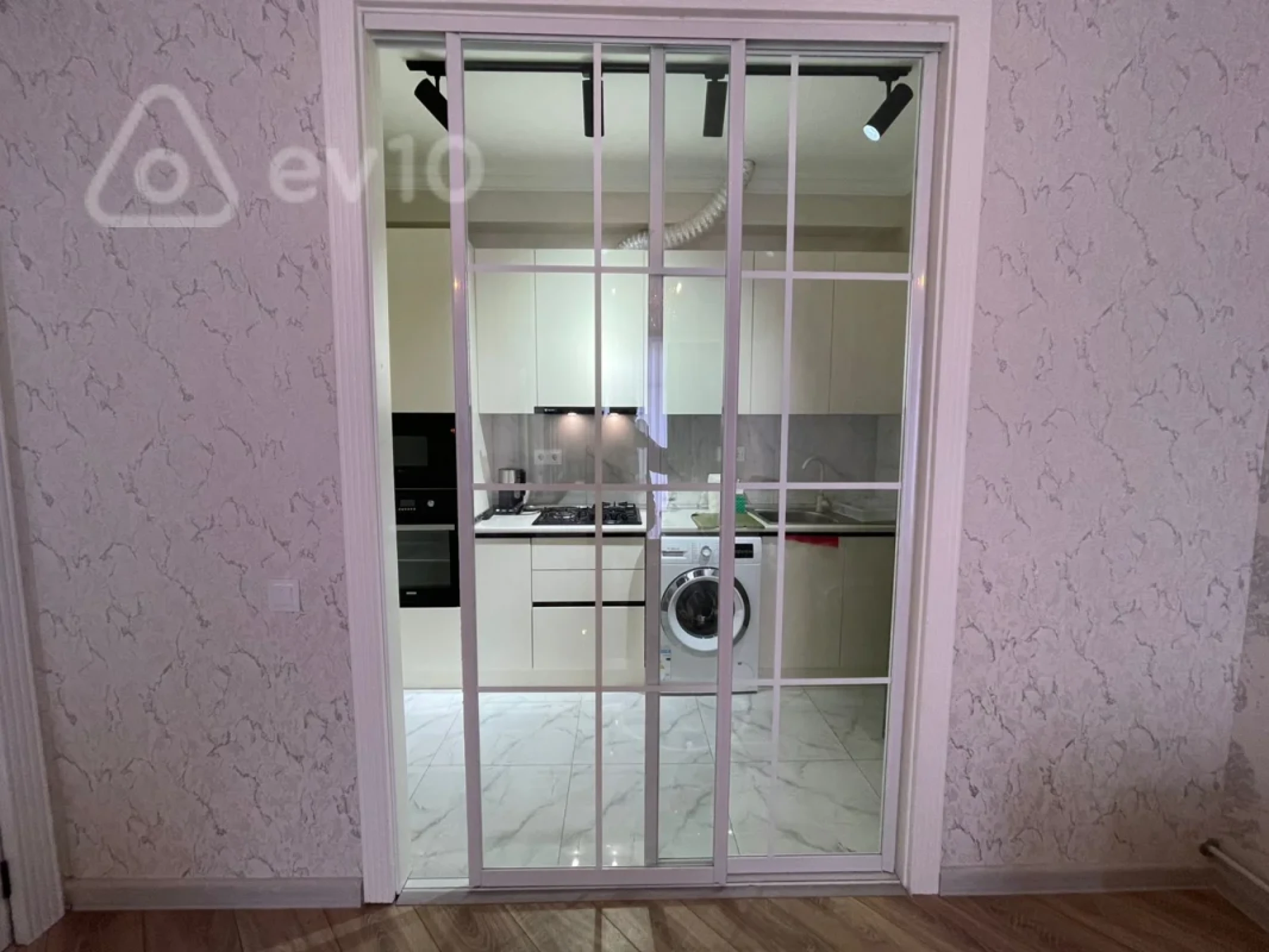 Kirayə verilir 2 otaqlı yeni tikili 70 m²