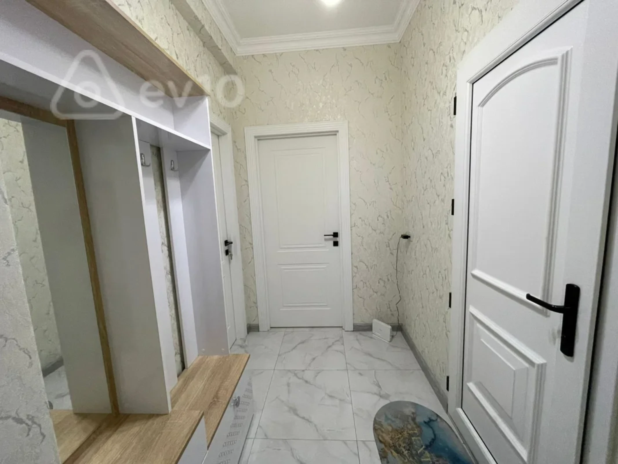 Kirayə verilir 2 otaqlı yeni tikili 70 m²