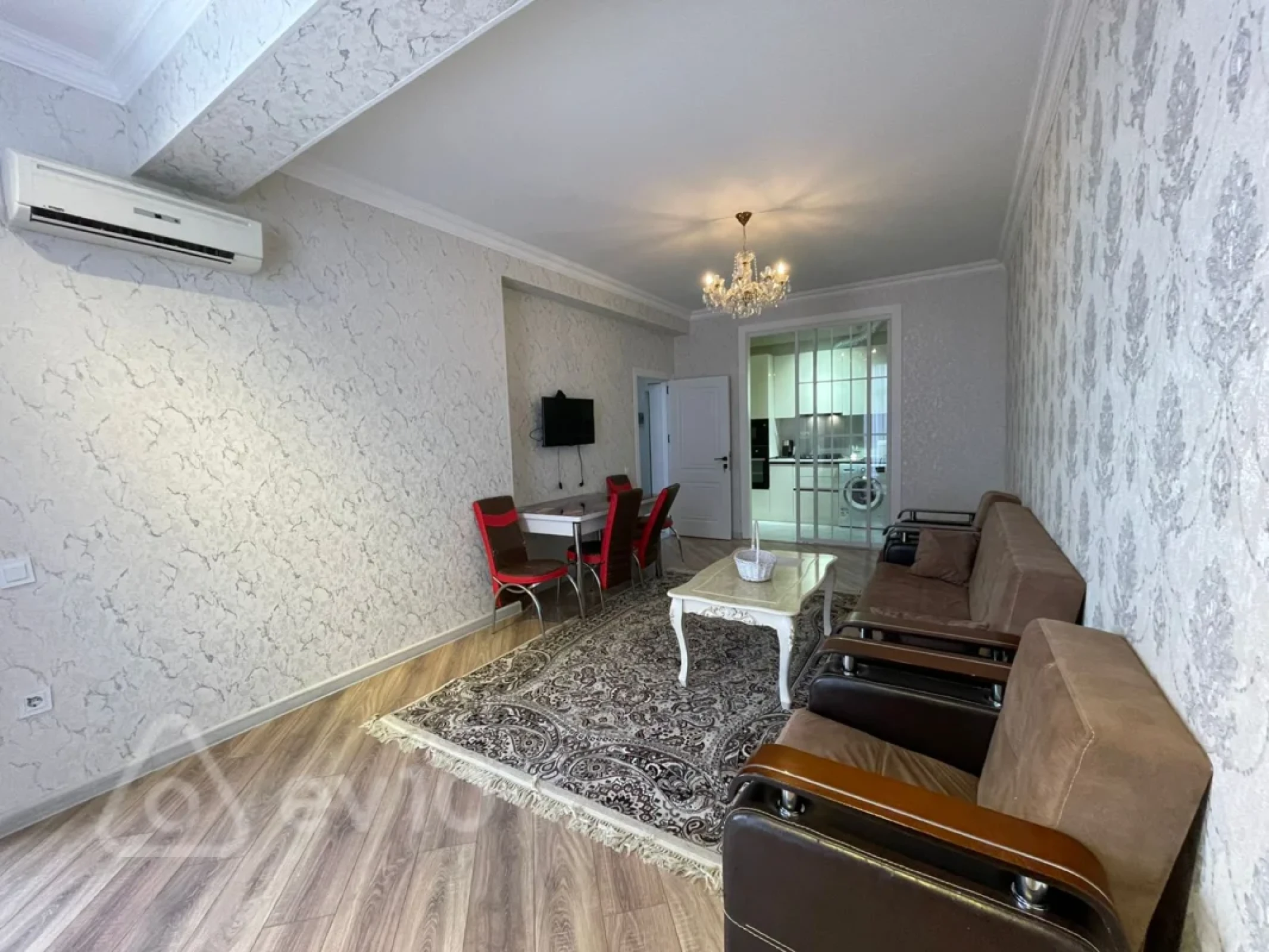Kirayə verilir 2 otaqlı yeni tikili 70 m²