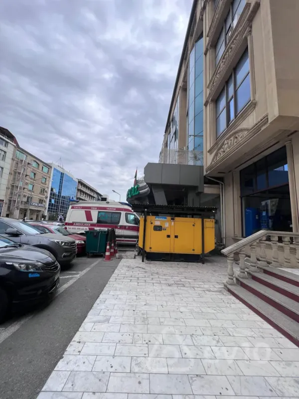 Kirayə verilir 3 otaqlı ofis 80 m²