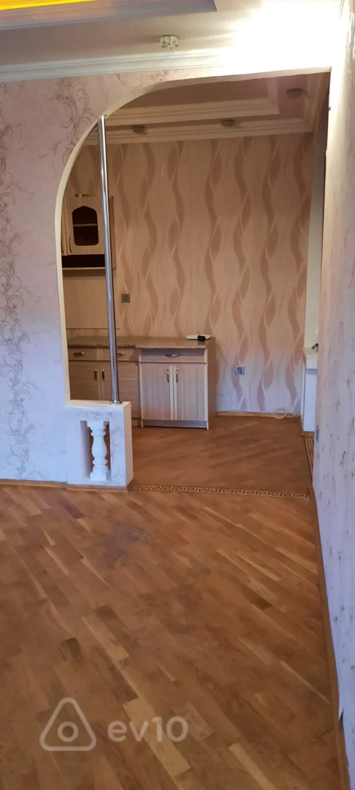 Kirayə verilir 2 otaqlı yeni tikili 60 m²