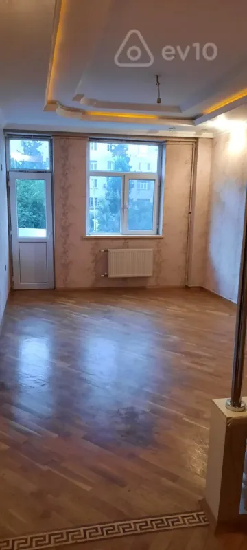 Kirayə verilir 2 otaqlı yeni tikili 60 m²
