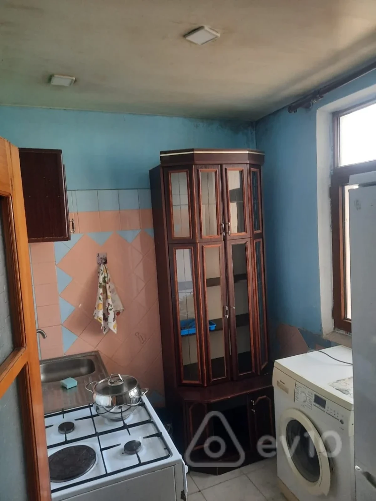 Kirayə verilir 2 otaqlı köhnə tikili 50 m²