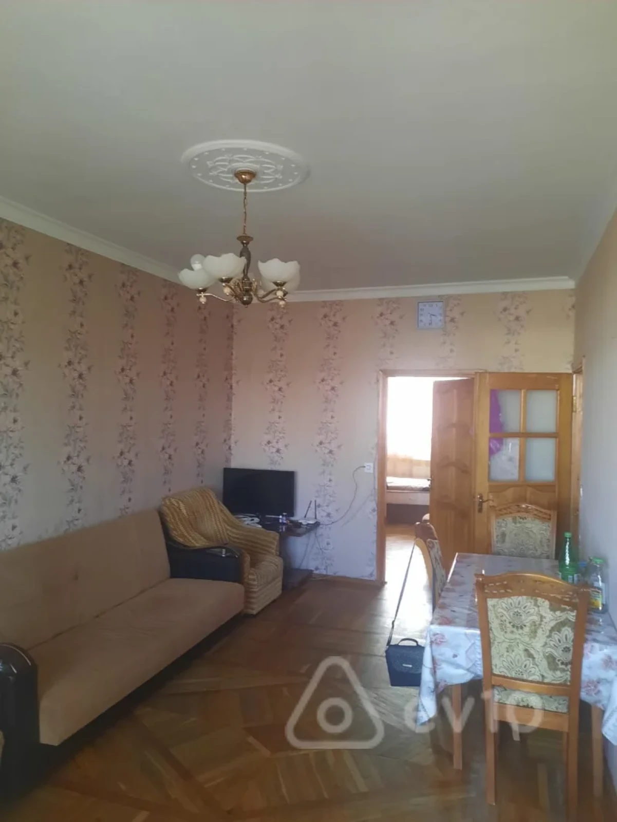 Kirayə verilir 2 otaqlı köhnə tikili 50 m²