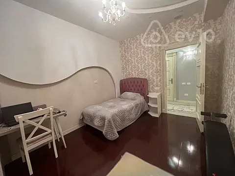 Satılır 4 otaqlı yeni tikili 220 m²