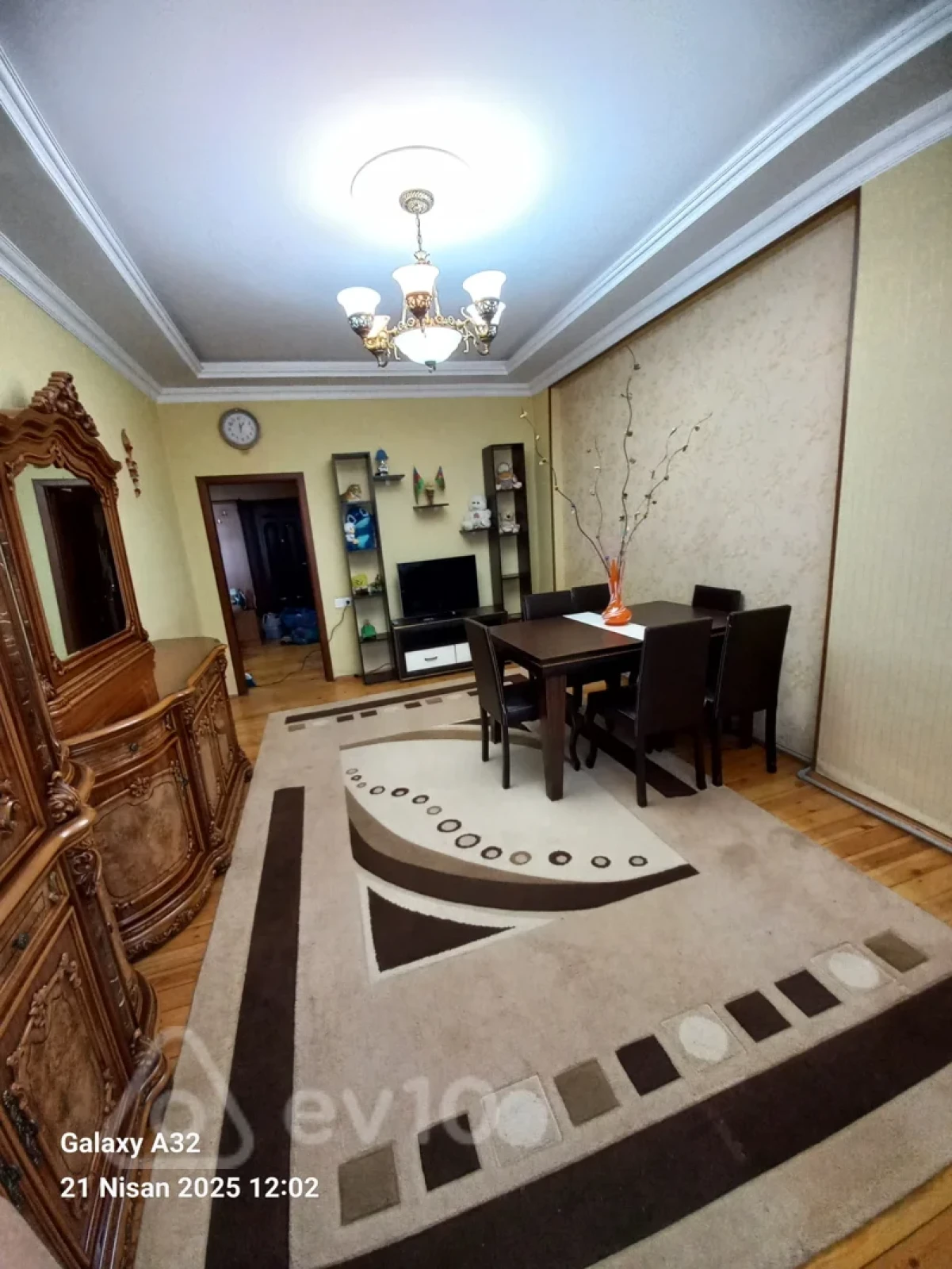 Kirayə verilir 2 otaqlı yeni tikili 80 m²