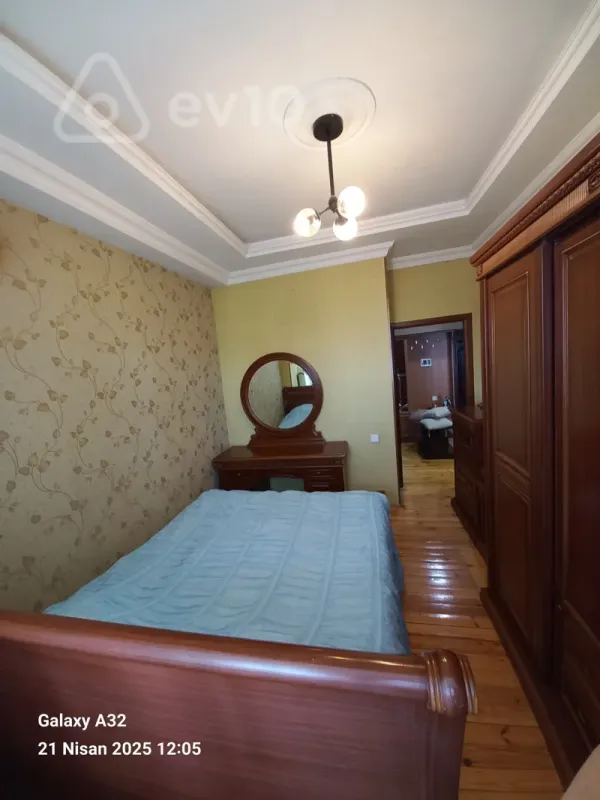 Kirayə verilir 2 otaqlı yeni tikili 80 m²