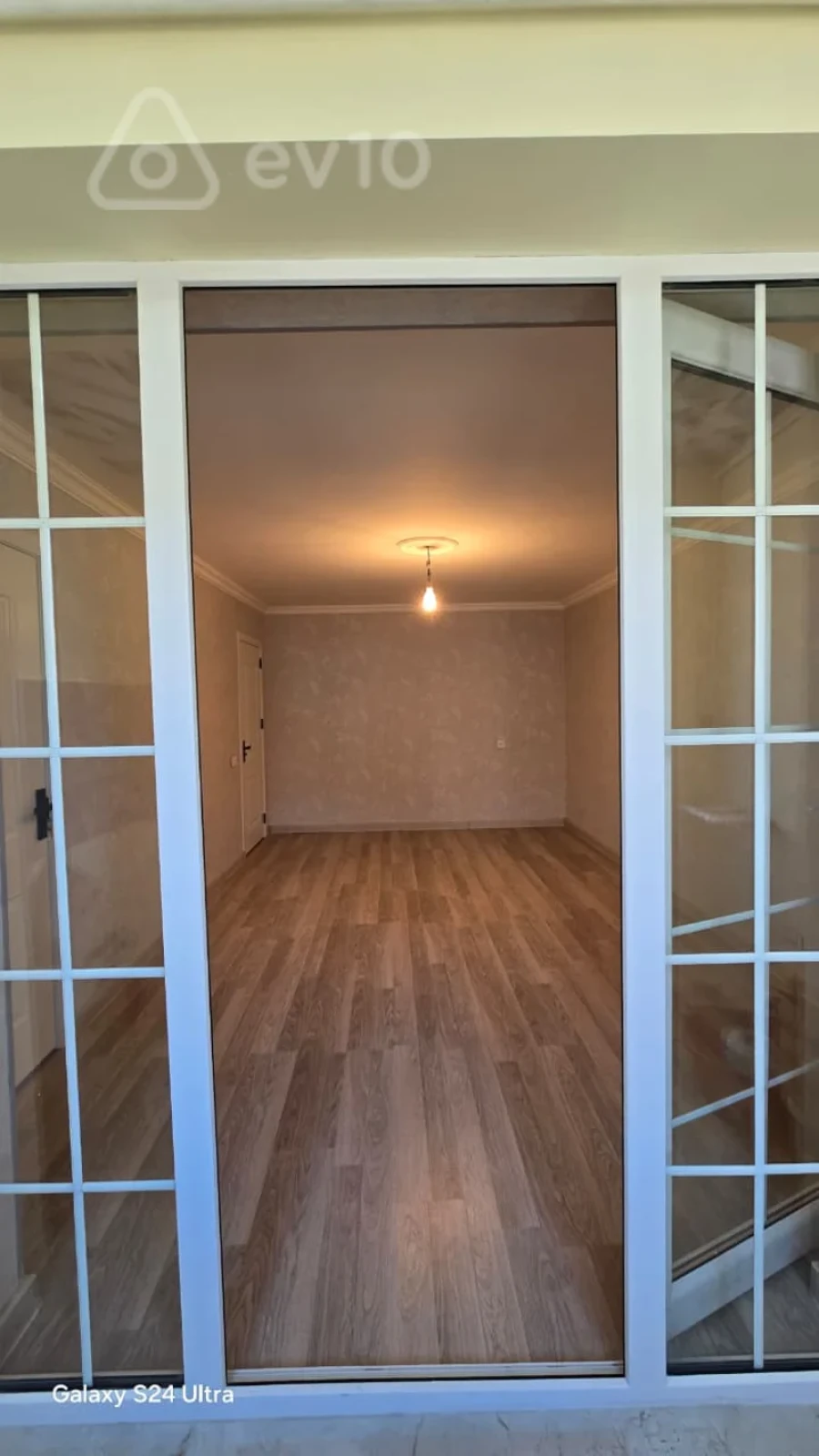 Satılır 2 otaqlı köhnə tikili 42 m²
