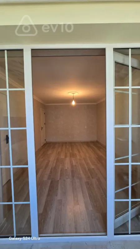 Satılır 2 otaqlı köhnə tikili 42 m²