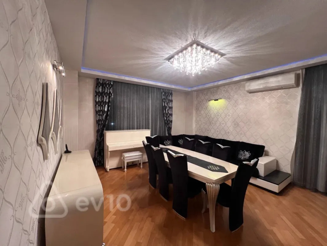 Kirayə verilir 3 otaqlı yeni tikili 100 m²