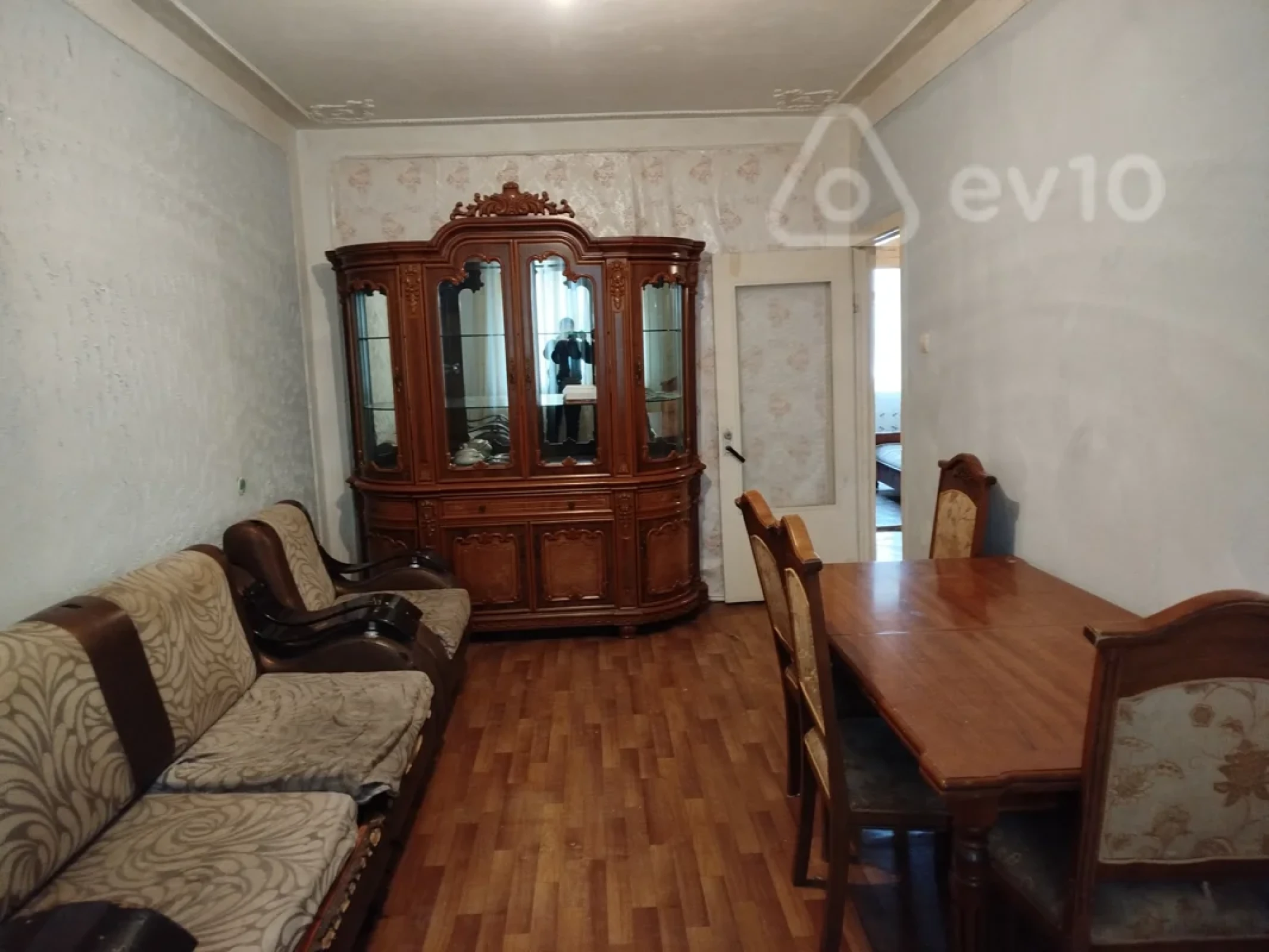 Kirayə verilir 3 otaqlı köhnə tikili 70 m²