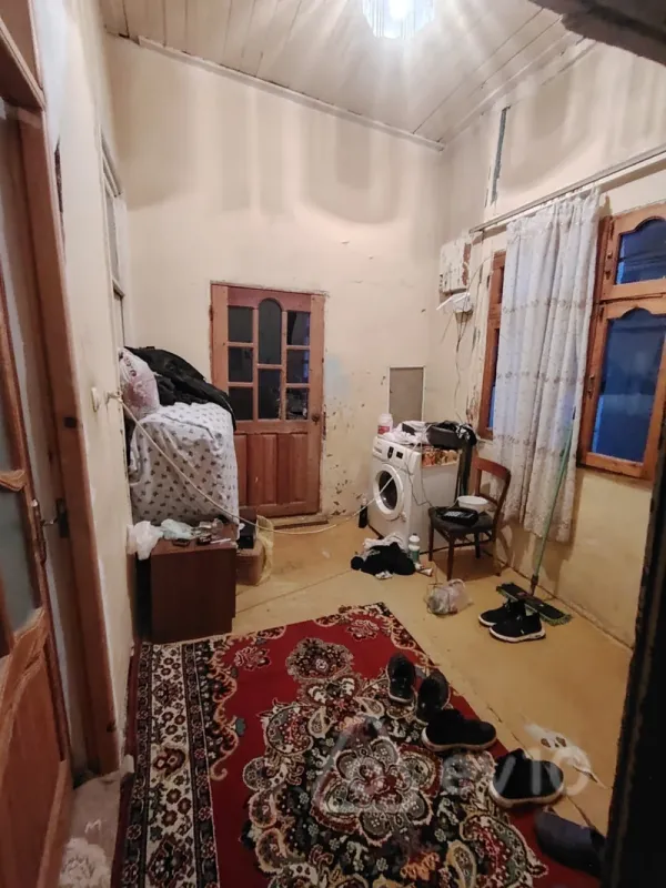 Satılır 4 otaqlı həyət evi 5 m²