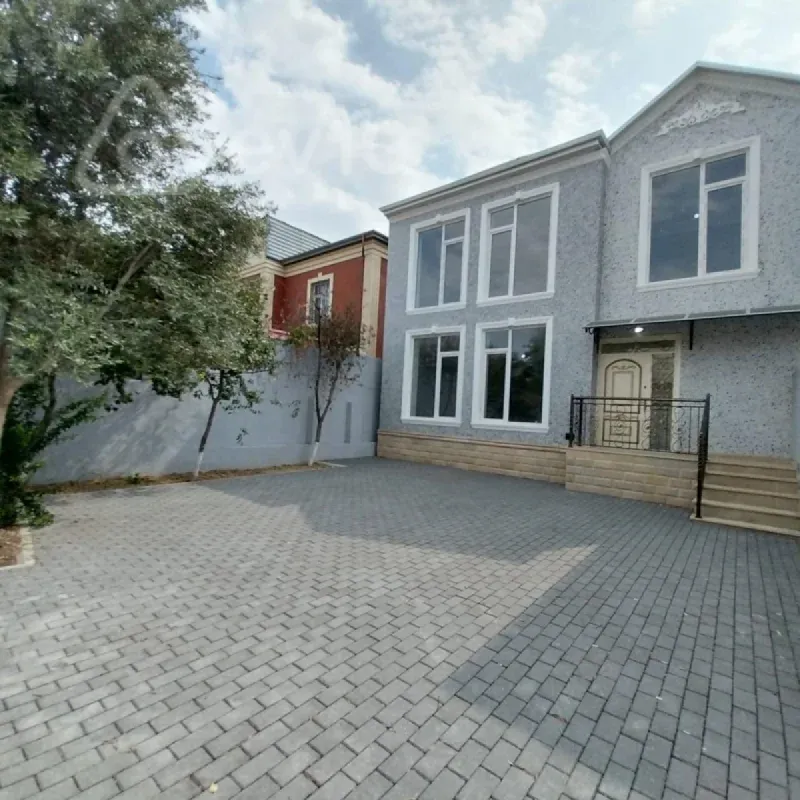 Satılır 5 otaqlı həyət evi 150 m²