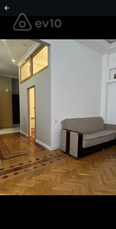 Kirayə verilir 2 otaqlı köhnə tikili 60 m²