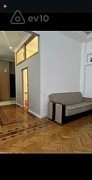Kirayə verilir 2 otaqlı köhnə tikili 60 m²