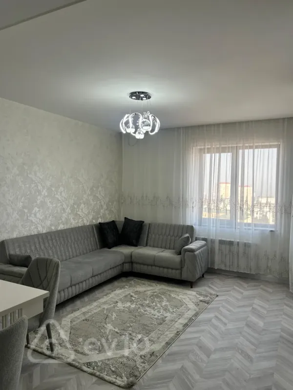Kirayə verilir 2 otaqlı yeni tikili 77 m²