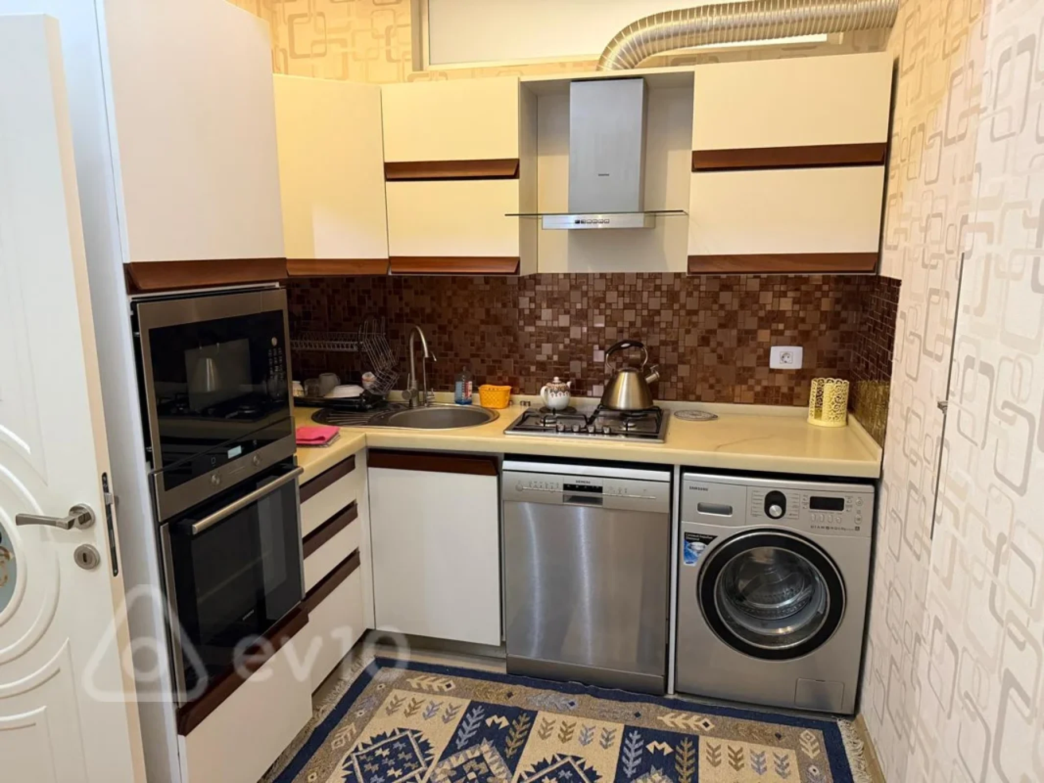 Kirayə verilir 4 otaqlı yeni tikili 110 m²