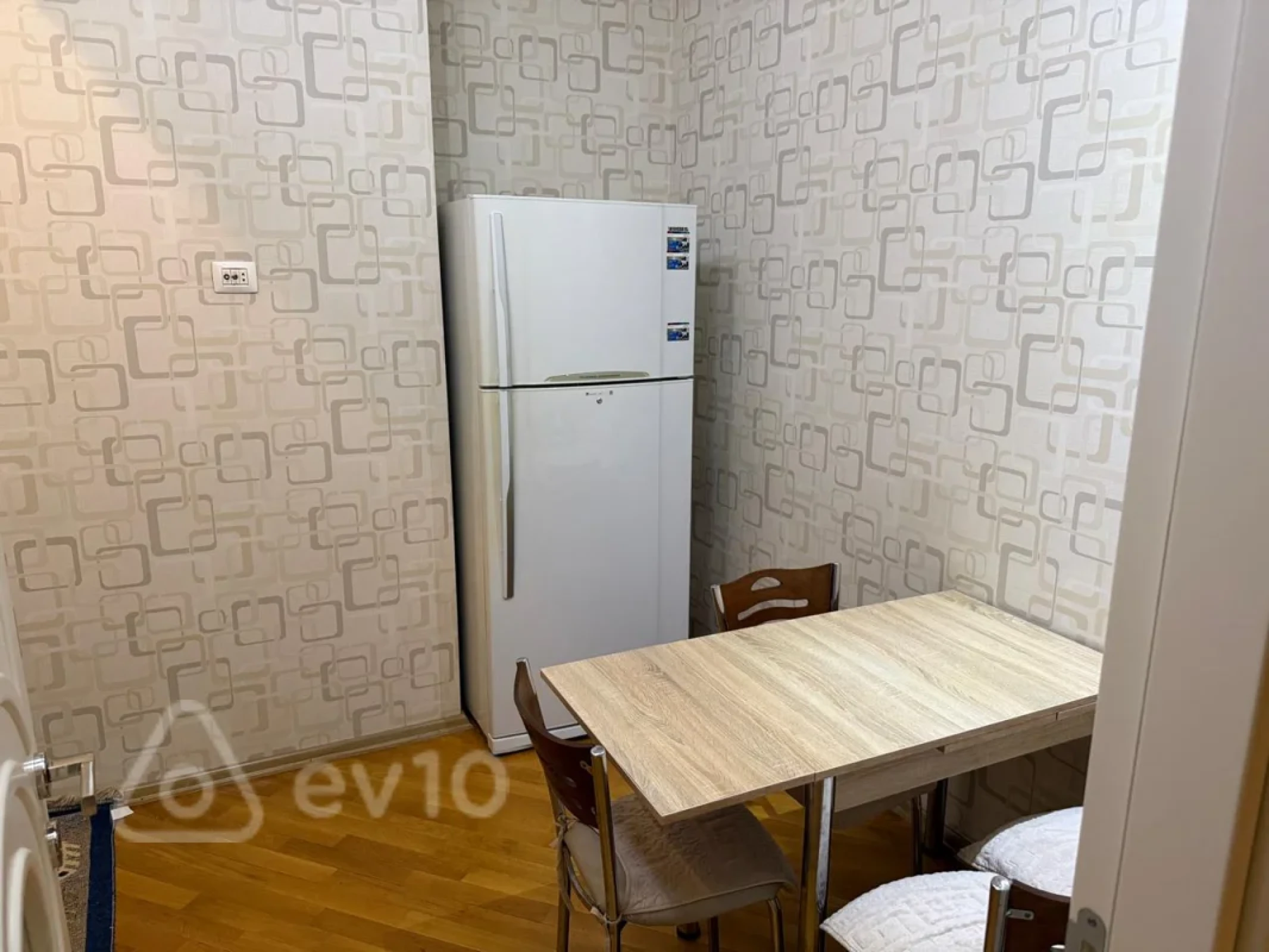 Kirayə verilir 4 otaqlı yeni tikili 110 m²