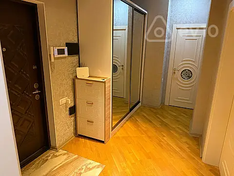 Kirayə verilir 4 otaqlı yeni tikili 110 m²