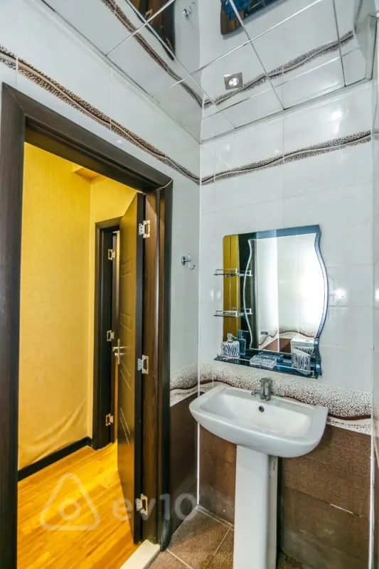 Kirayə verilir 3 otaqlı yeni tikili 70 m²
