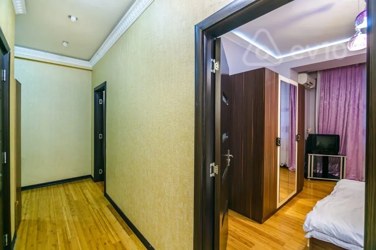 Kirayə verilir 3 otaqlı yeni tikili 70 m²