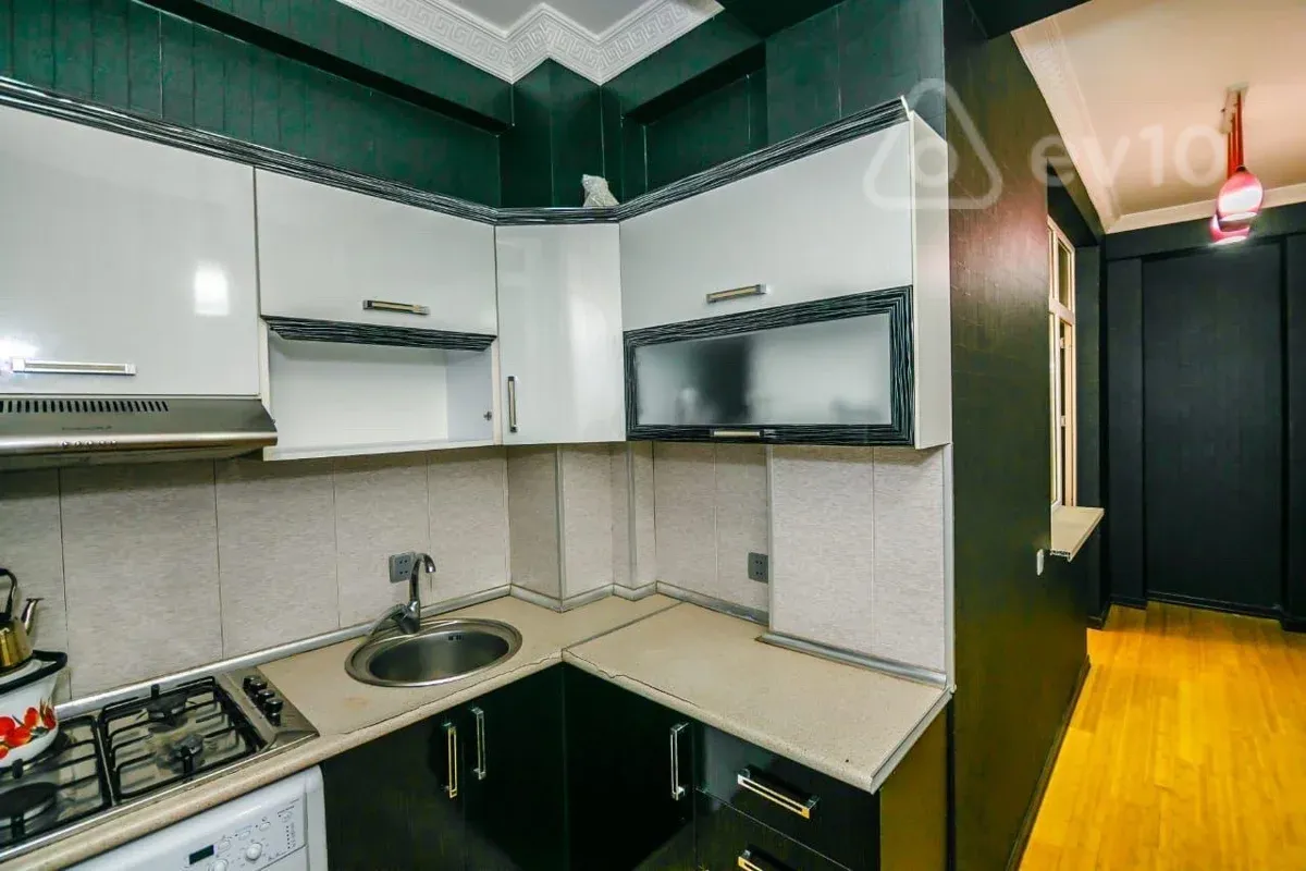 Kirayə verilir 3 otaqlı yeni tikili 70 m²