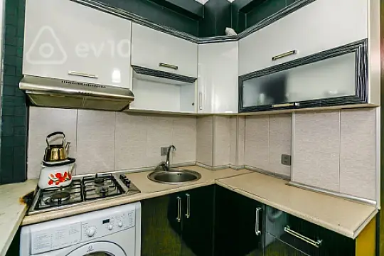 Kirayə verilir 3 otaqlı yeni tikili 70 m²