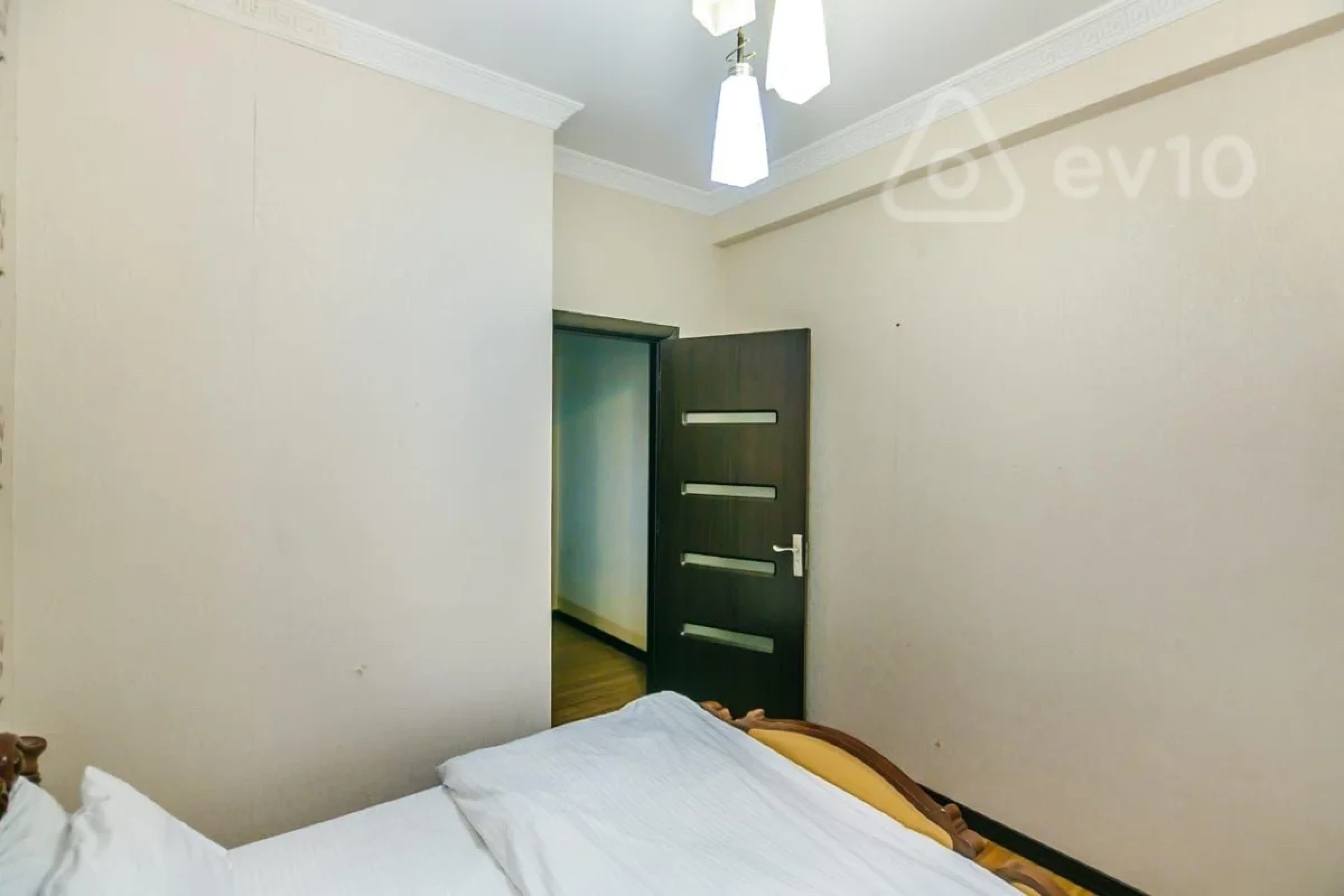 Kirayə verilir 3 otaqlı yeni tikili 70 m²