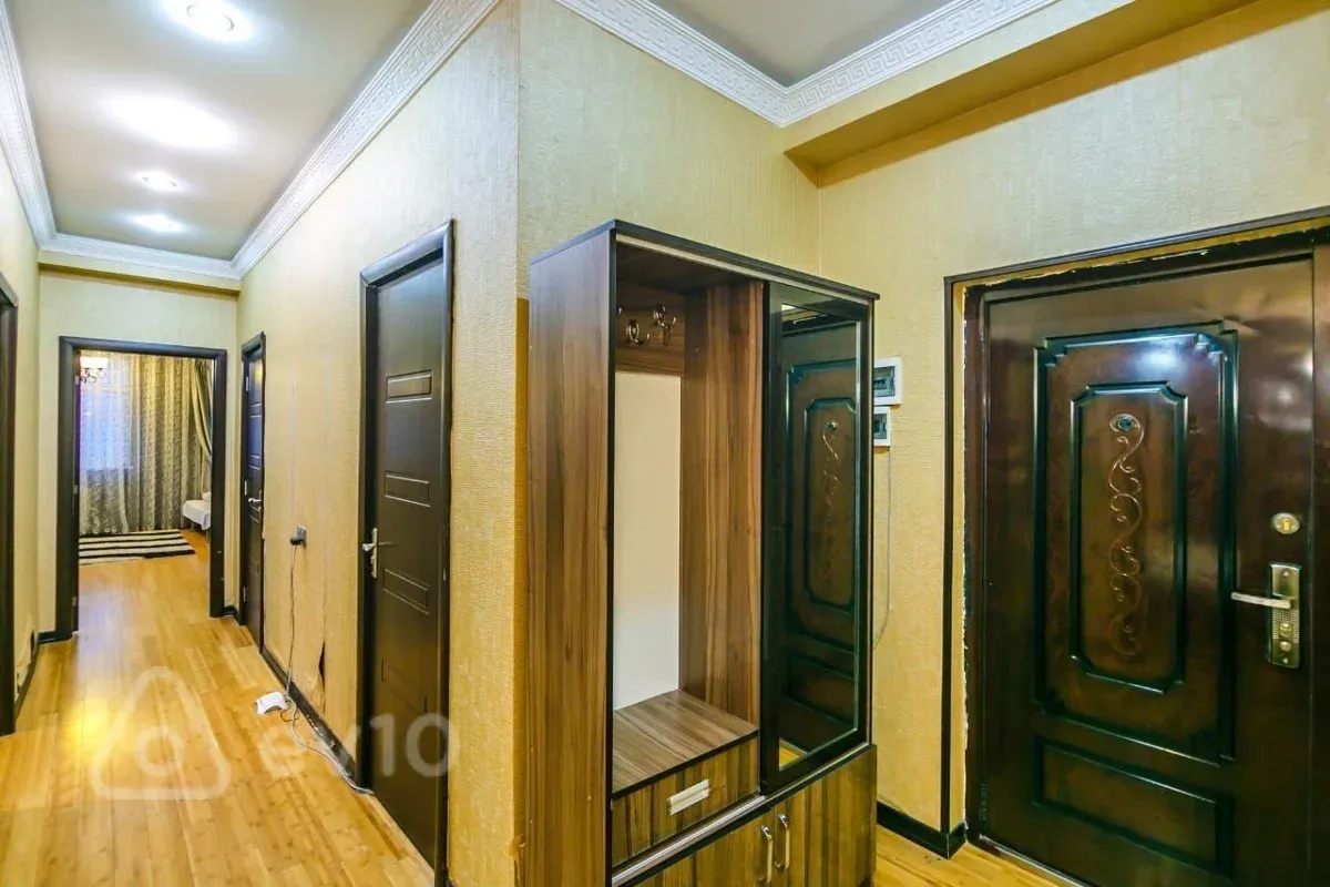 Kirayə verilir 3 otaqlı yeni tikili 70 m²