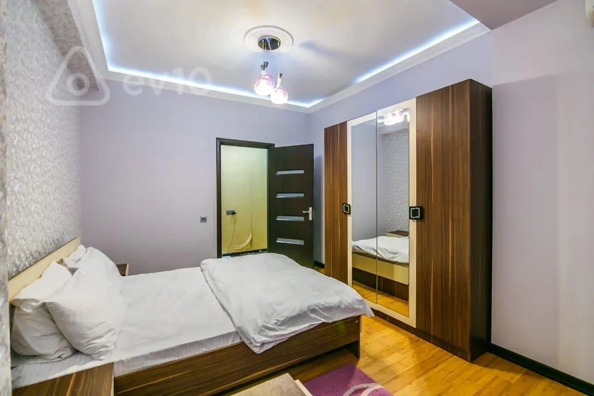 Kirayə verilir 3 otaqlı yeni tikili 70 m²