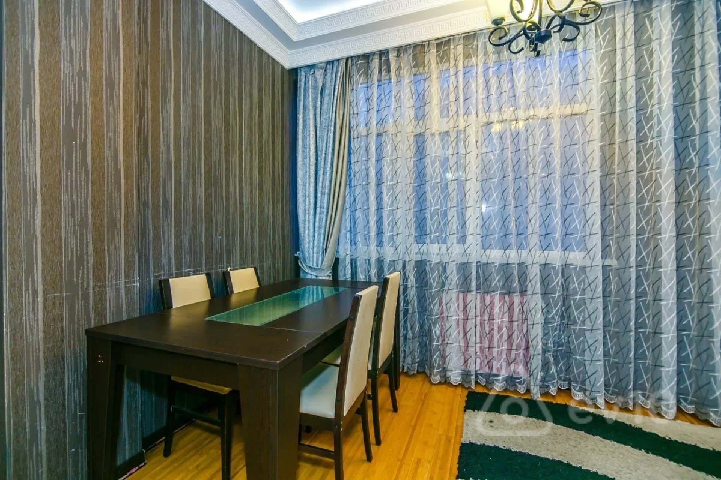 Kirayə verilir 3 otaqlı yeni tikili 70 m²