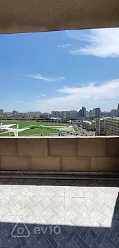 Kirayə verilir 2 otaqlı yeni tikili 80 m²