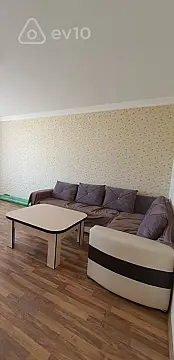 Kirayə verilir 2 otaqlı yeni tikili 80 m²
