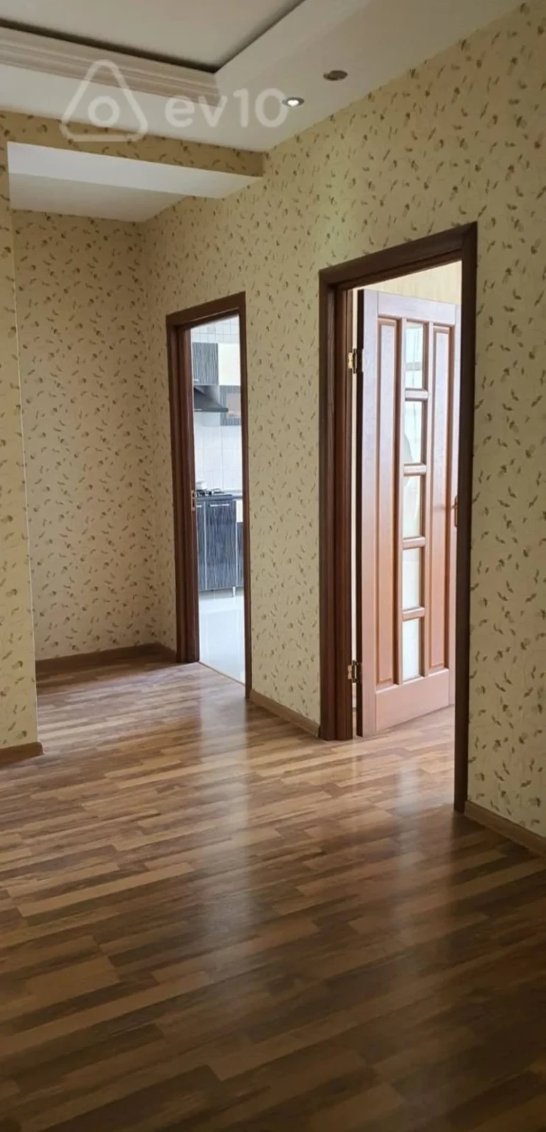 Kirayə verilir 2 otaqlı yeni tikili 80 m²