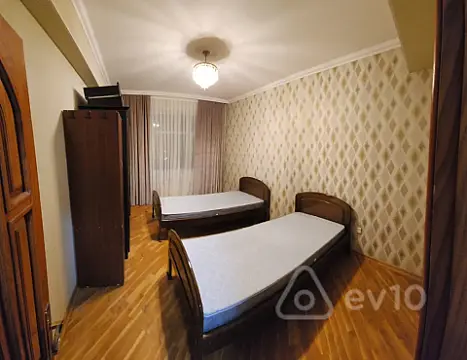 Kirayə verilir 2 otaqlı yeni tikili 100 m²