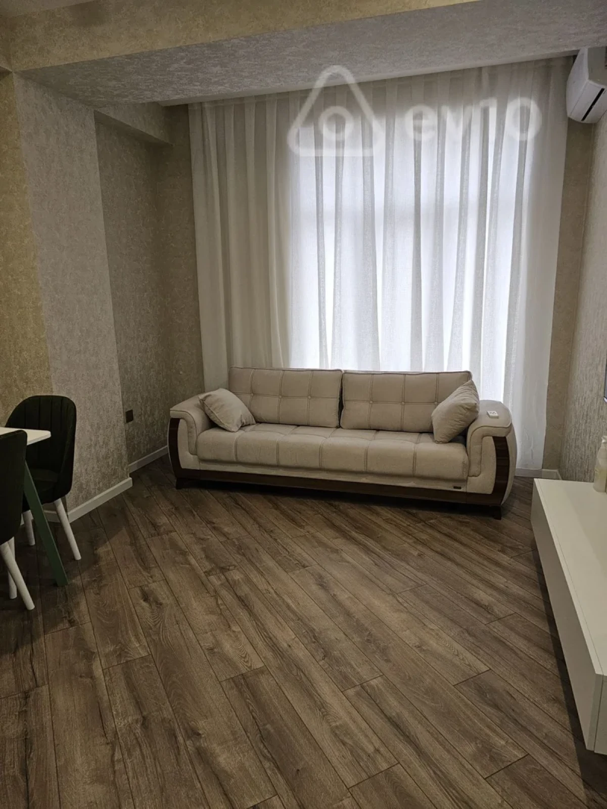Kirayə verilir 2 otaqlı yeni tikili 54 m²