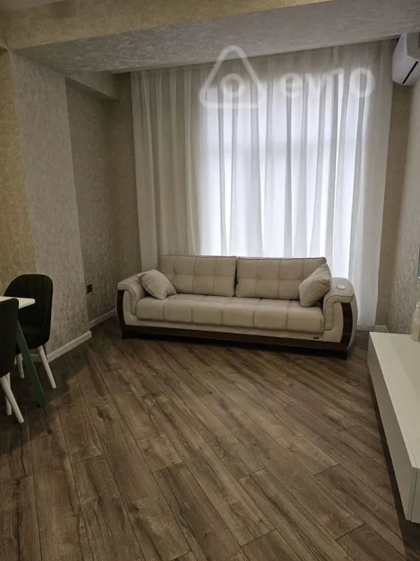 Kirayə verilir 2 otaqlı yeni tikili 54 m²