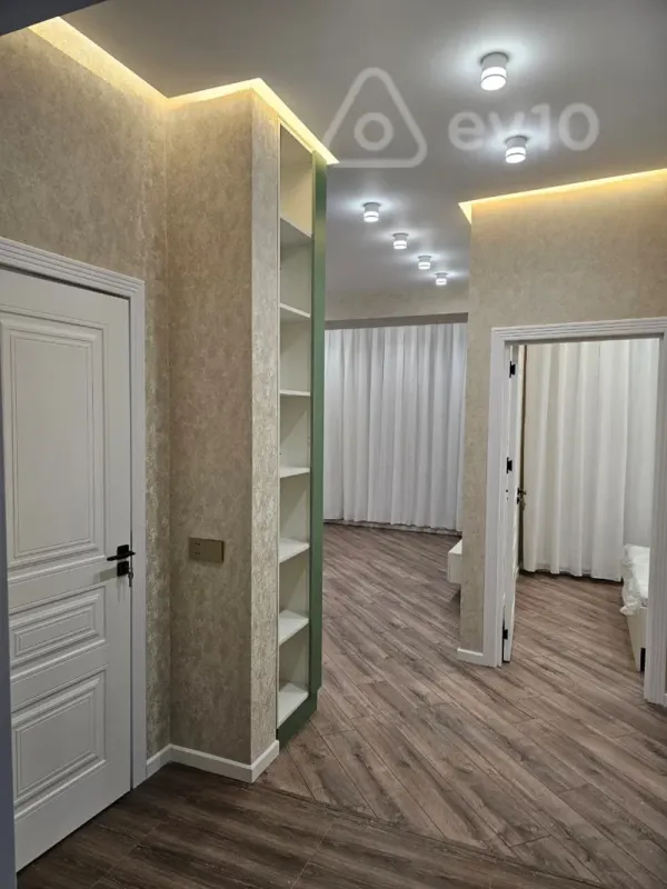 Kirayə verilir 2 otaqlı yeni tikili 54 m²