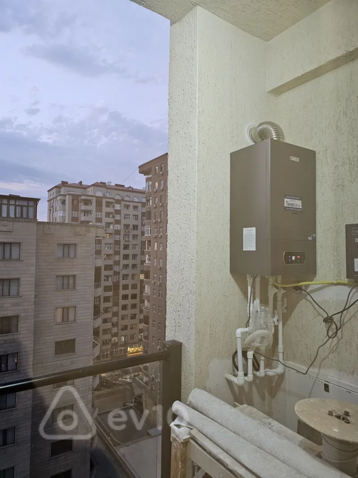 Kirayə verilir 2 otaqlı yeni tikili 54 m²