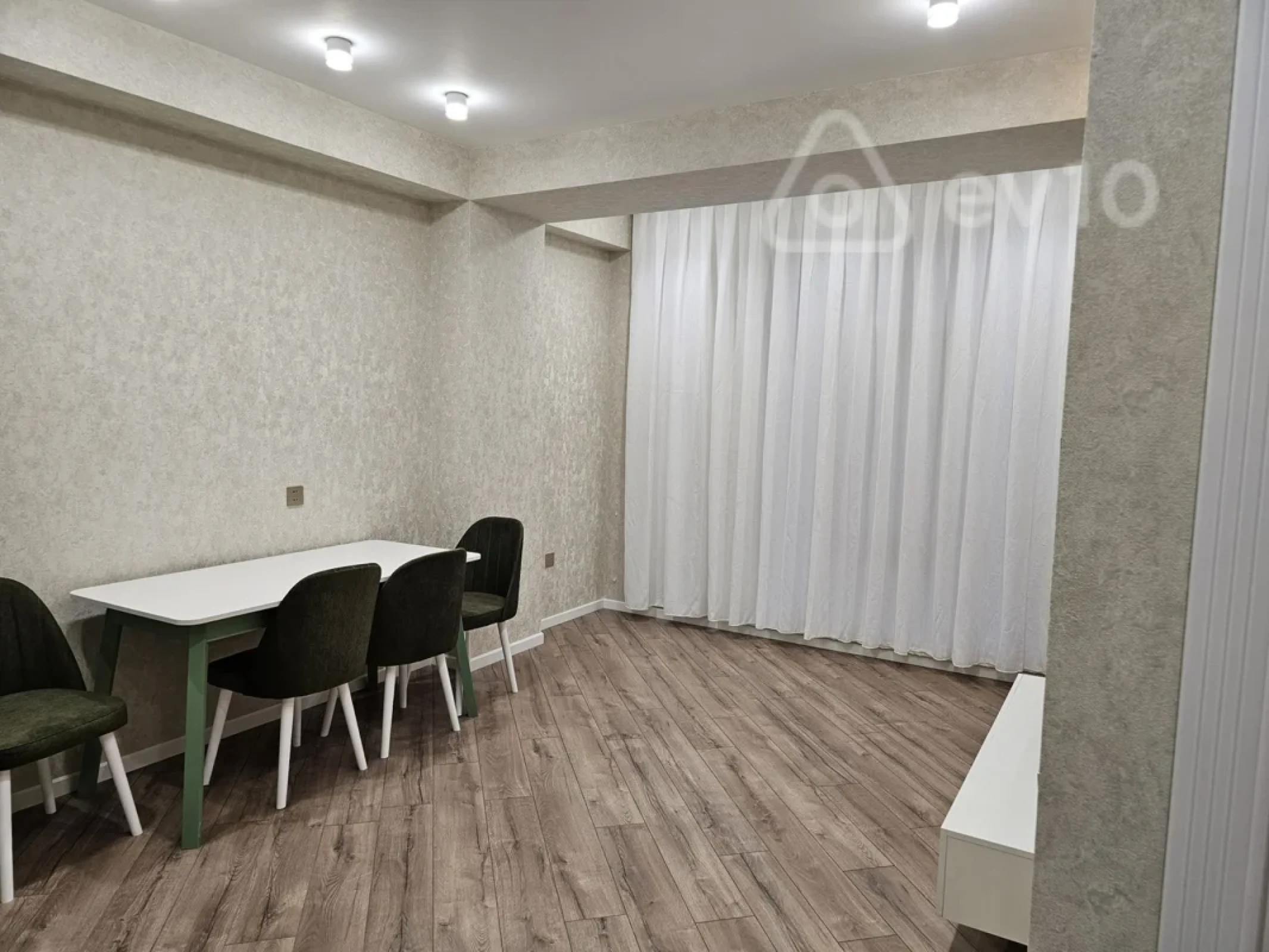 Kirayə verilir 2 otaqlı yeni tikili 54 m²