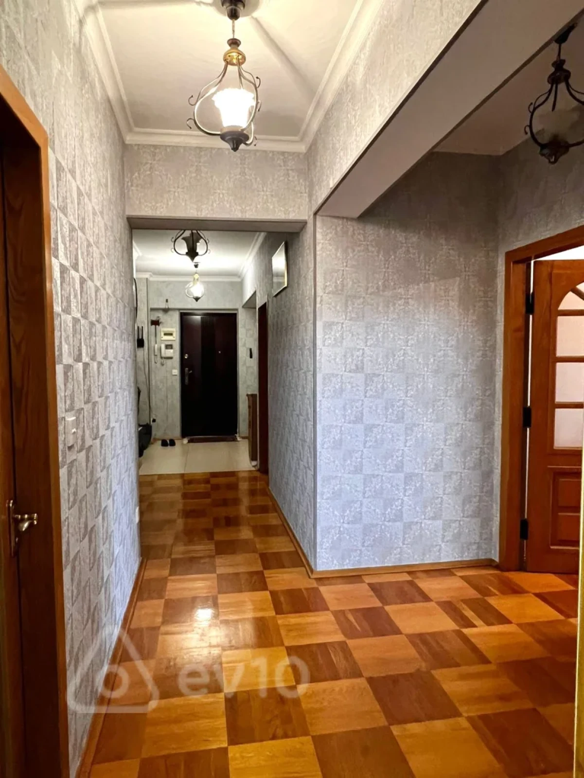 Satılır 3 otaqlı yeni tikili 98 m²