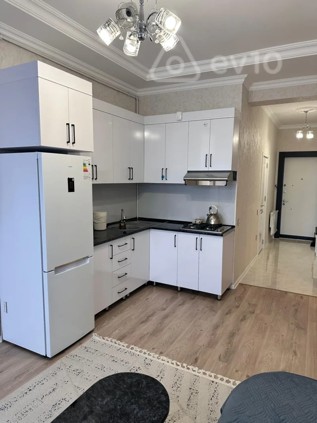Kirayə verilir 2 otaqlı yeni tikili 58 m²